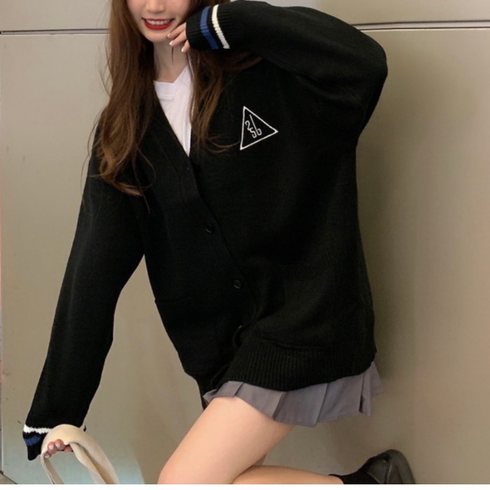 实拍冬装新款韩版开衫针织学生毛衣加肥加大码女装外套胖MM200斤