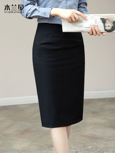 ���L���I����ȹ�ļ�Ůʿ�^ϥ��ɫ��ɫ������ȹһ��ȹ�_�����ȹ