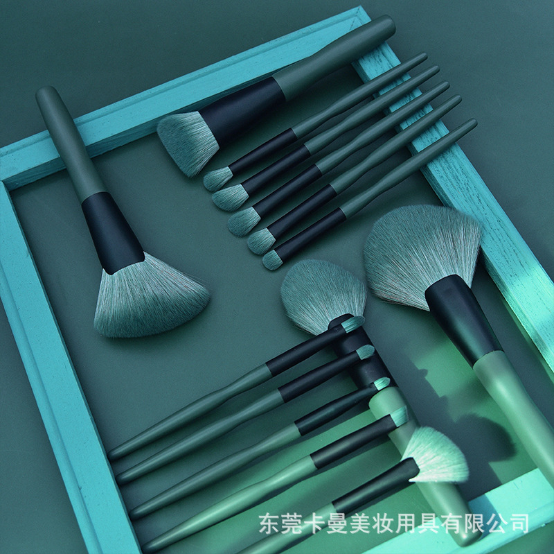 14 plantain green cloud makeup brush set...