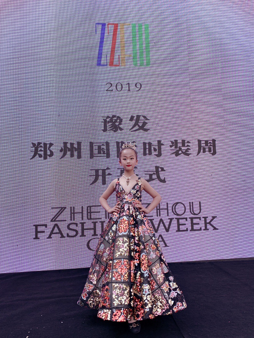 出售舞台服装图片 海量高清出售舞台服装图片大全 阿里巴巴