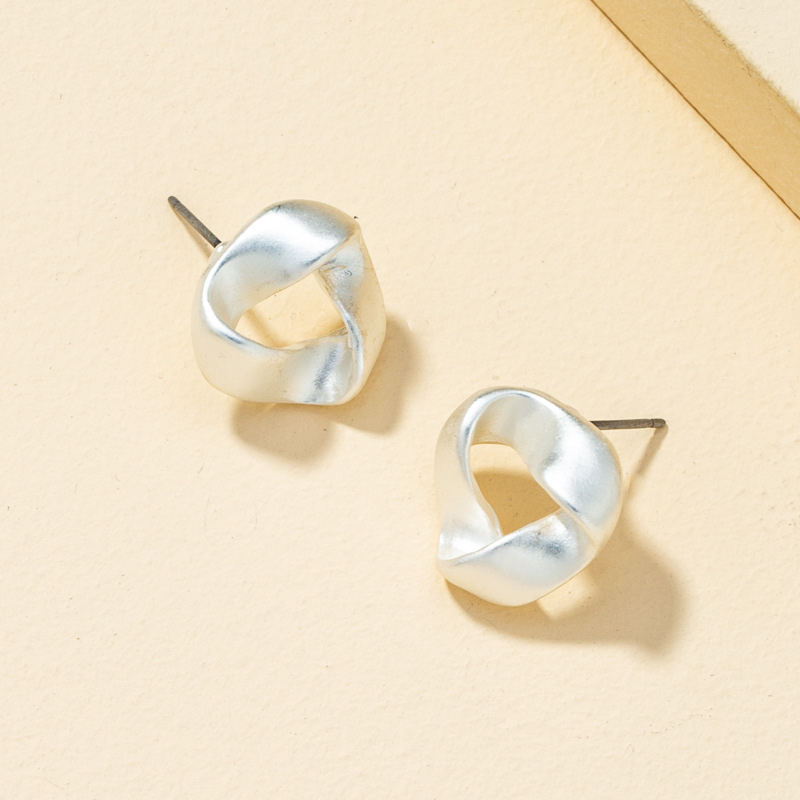 Simple Fashion Stud Earring display picture 6