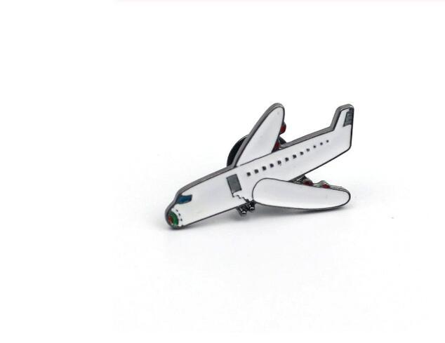 Korean New Alloy Oil Drop Airplane Brooch Skull Badge Brooch display picture 1