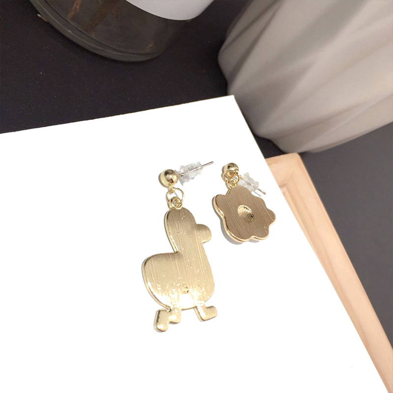 Charming Jewelry Korean New Fashion Asymmetric Cute Sweet Silver Needle Earrings Wholesale Nihaojewelry display picture 4