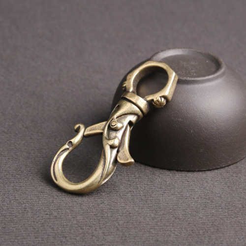 Pure brass old creative Tang grass pattern keychain antique metal men's waist hanging personalized versatile hook buckle wholesale