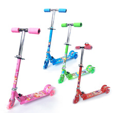 廠家直銷兒童腳踏鐵滑板車外貿地攤批發玩具寶寶可折疊三輪滑滑車