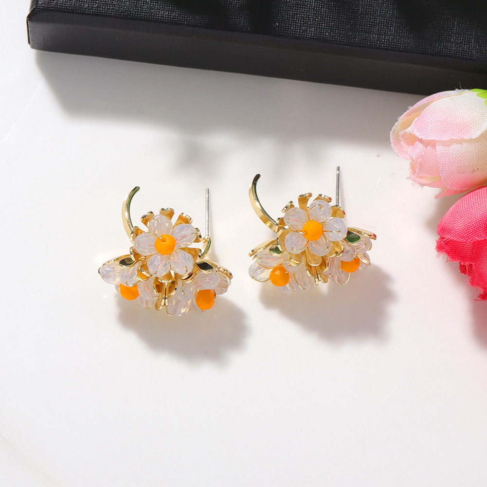 Flower Earrings Color Fresh Overlapping Flower Earrings Cute Temperament Simple Earrings Handmade Bead Earrings Wholesale Nihaojewelry display picture 8