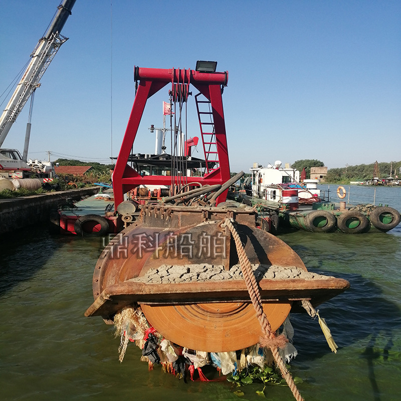 清淤船 水库挖泥船 人工湖挖泥船 挖泥船价格 出售绞吸式挖泥船