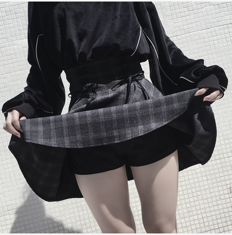 Korean Version of the High-waisted Short 2