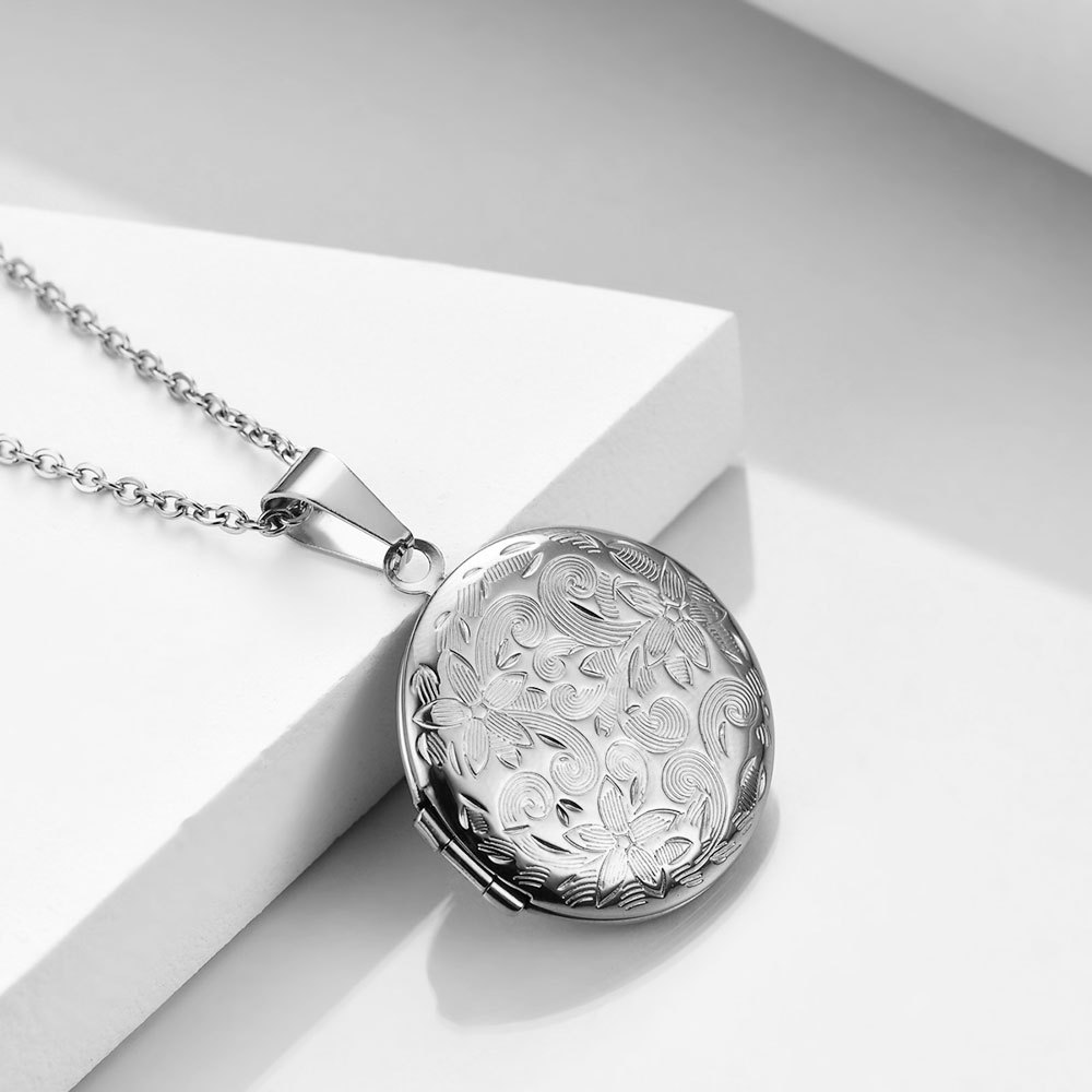 Holiday Occasion Wholesale Classic Style Round Titanium Steel Plating Gold Plated Pendant Necklace