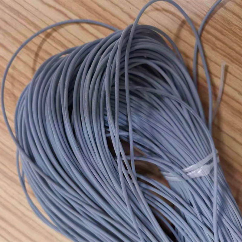 厂家供应2.0MM彩色反光骨芯反光骨条包胶银色反光胶条抽条反光芯