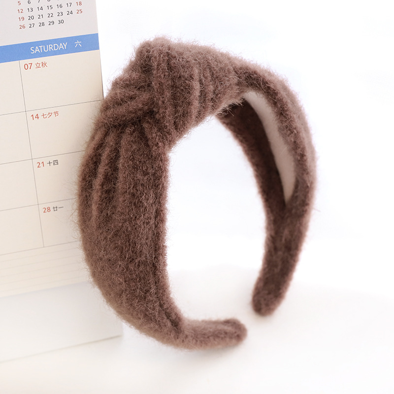 Woolen Mink Knotted Headband display picture 9