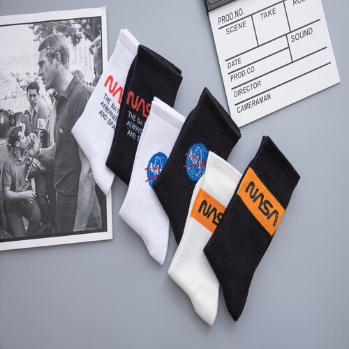 INS Brand English Men and Women Western Street Skateboard NASA Space Agency 100% Cotton Mid-Calf Trendy Socks College Style Socks