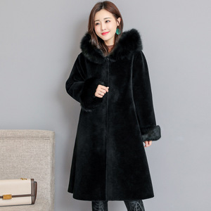 2020冬新款海宁羊剪绒大衣女中长款仿狐狸毛御寒保暖连帽外套潮