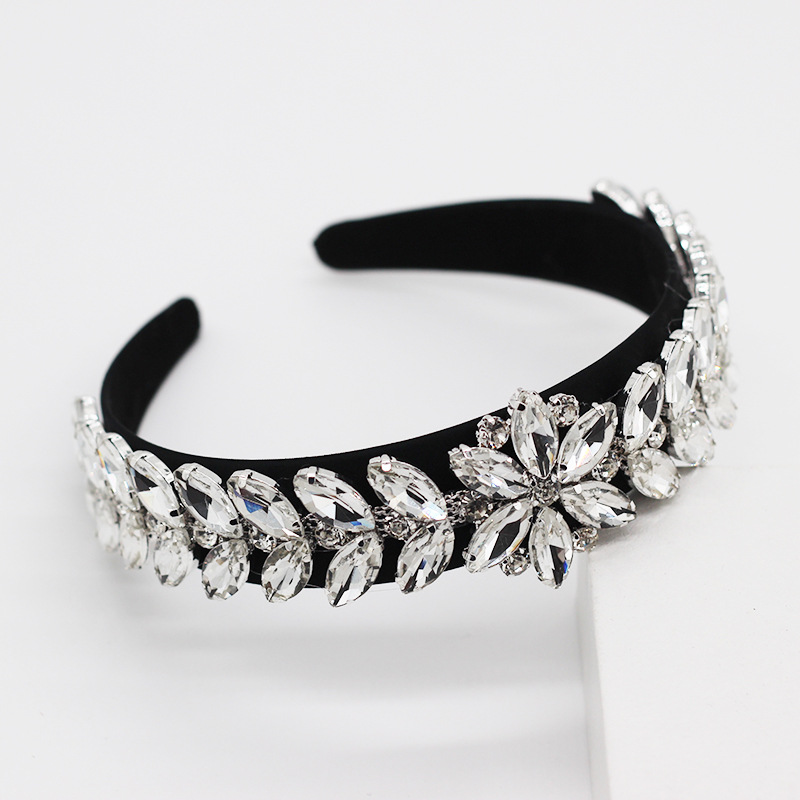 Baroque Fashion Headband Leaf Tassel Inlaid Glass Diamond Color Diamond Wide-brimmed Headband display picture 5