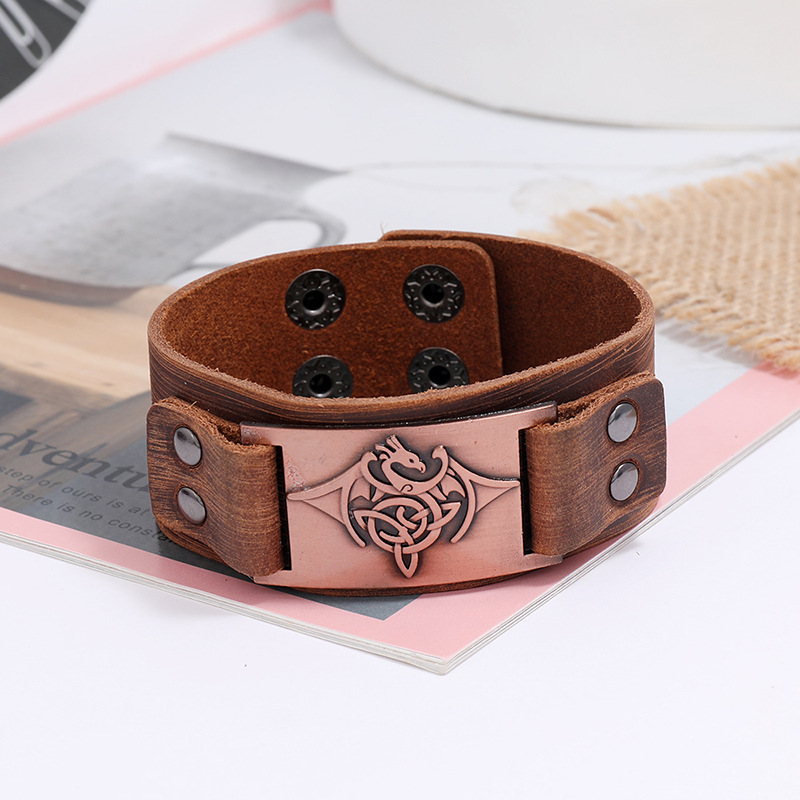 Hot-selling Simple Men's Retro Cowhide Bracelet Rock Locomotive Jewelry Nihaojewelry display picture 4