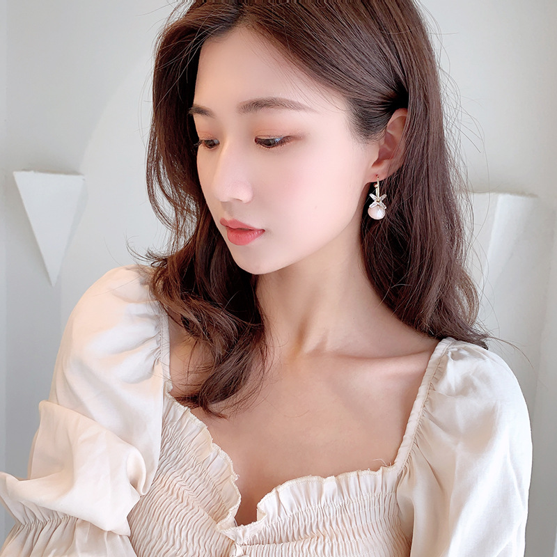 Korea S925 Silver Needle Semi-circular C-shaped Earrings Zircon Flower Earrings Fashion Pearl Earrings Wholesale Nihaojewelry display picture 33