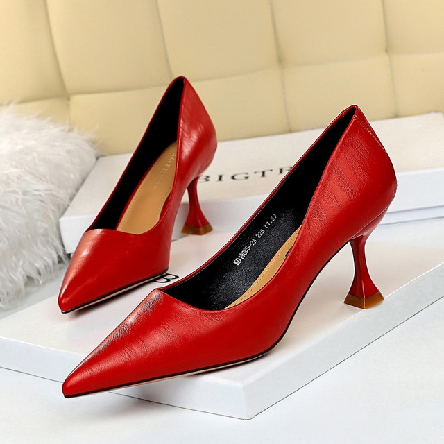 Fashion retro simple women’s heel high heel shallow mouth pointed point comfortable versatile single shoe high heels