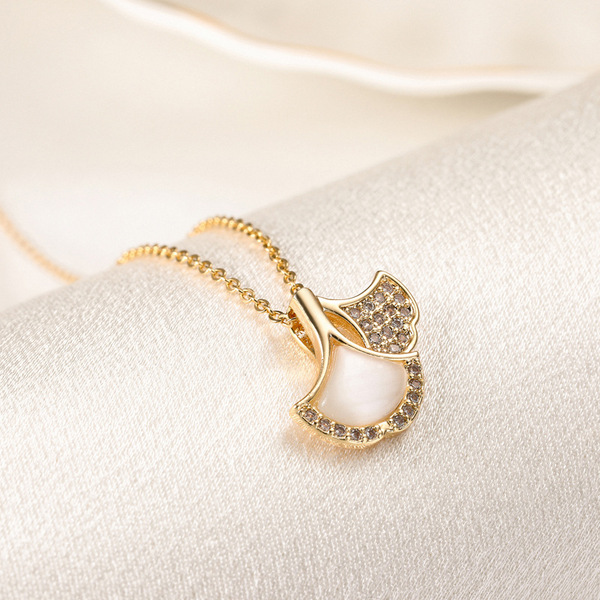 Elegant necklace stainless steel pearl