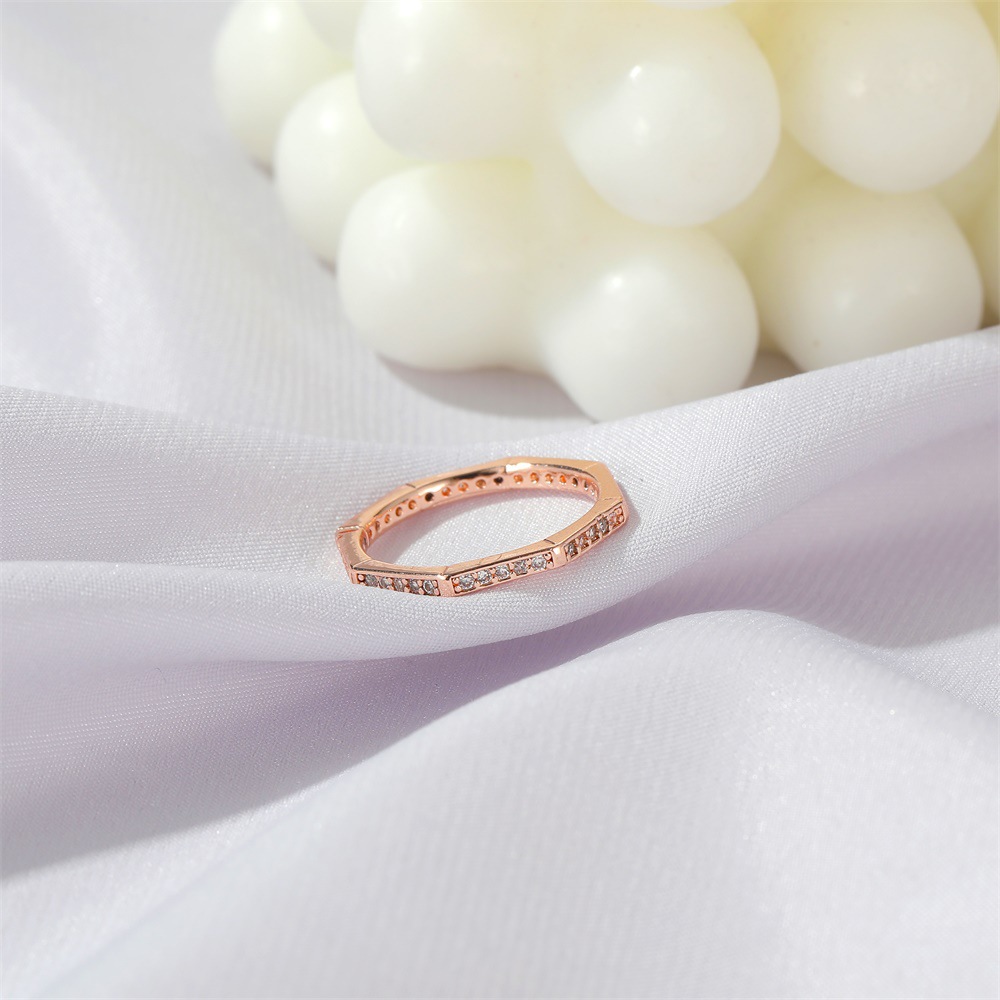 Fashion Angular Polygon Geometric Diamond-studded Copper Ring Wholesale display picture 4