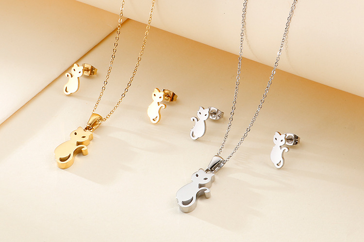 Stall Goods Live Supply Stainless Steel Cute Pet Kitty Necklace Female Fashion Creative Cat Ornament