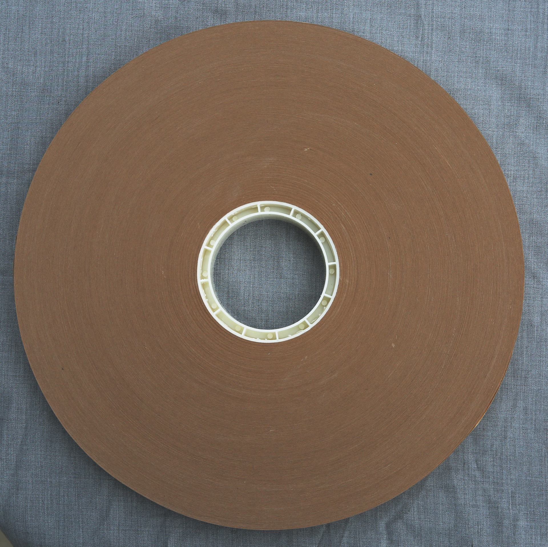 黄牛皮105束带机热熔纸带 打包带 捆扎带  7.6cm内孔束带机纸带