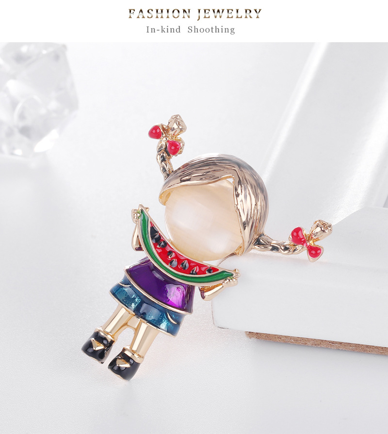 Retro Cute Girl Alloy Brooch display picture 9
