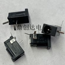 DC�Դ����DC002C-1.3MM 90�Ȳ���NƬDIP  SMT�Դ�ӿڬF؛