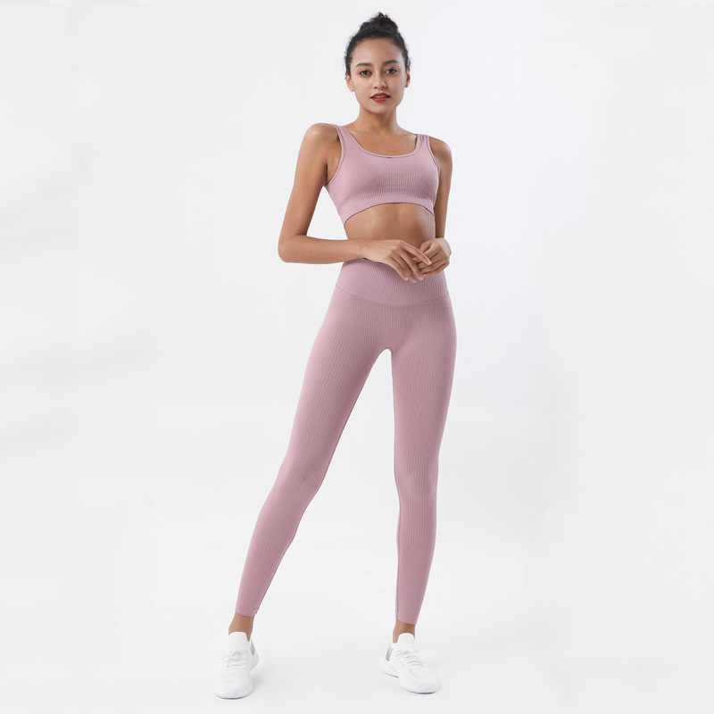 Traje de pantalón de sujetador melocotón ligero