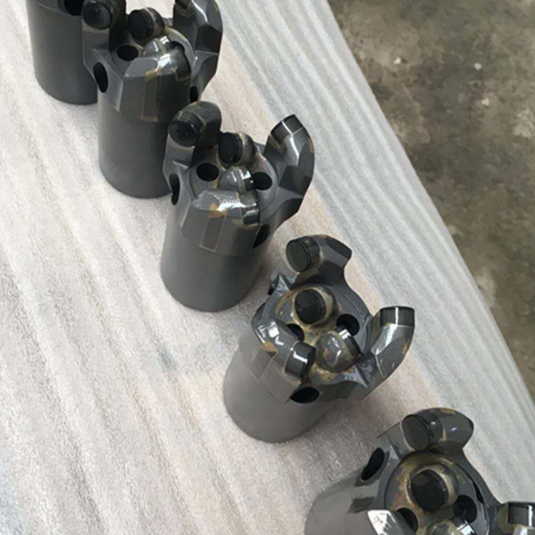 PDC复合片金刚石钻头 三翼内凹金刚石钻头 PDC复合片钻头现货供应