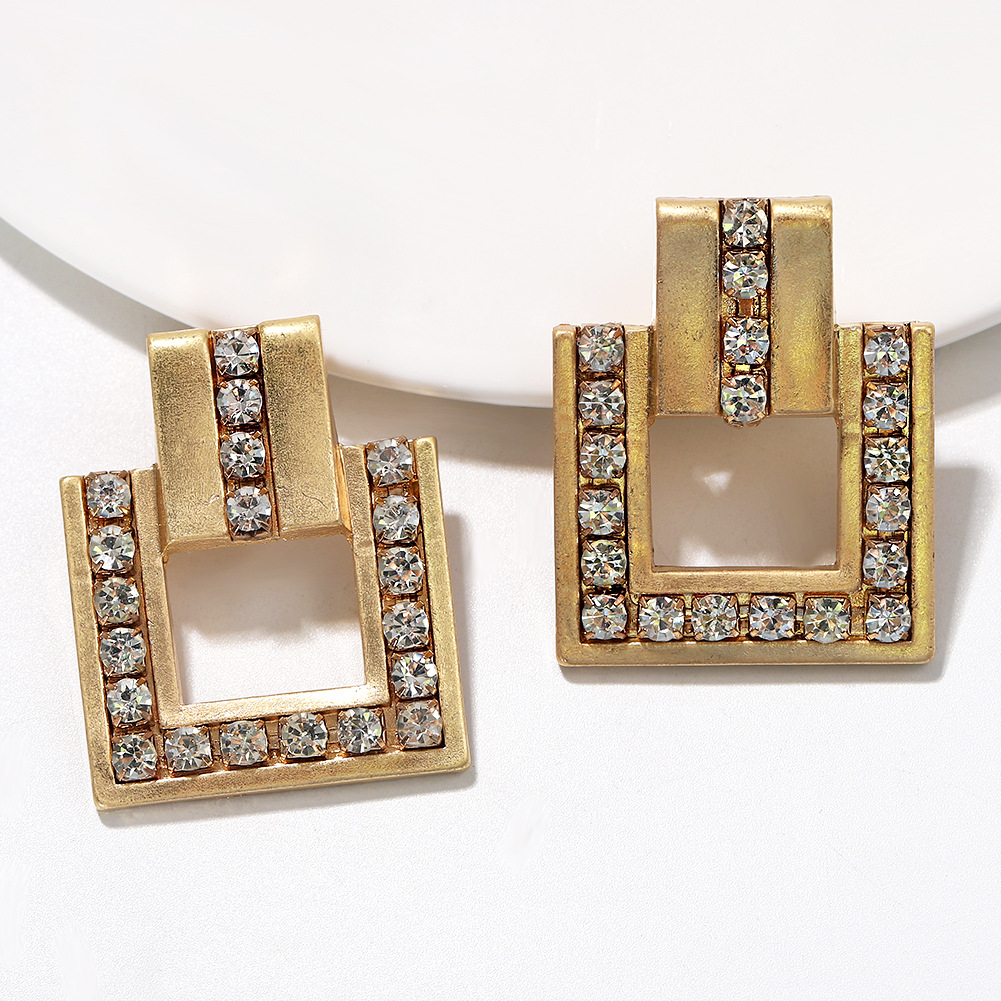 Geometric Diamond-encrusted Alloy Trendy Girl Exaggerated Fashion Earrings Wholesale Nihaojewelry display picture 4