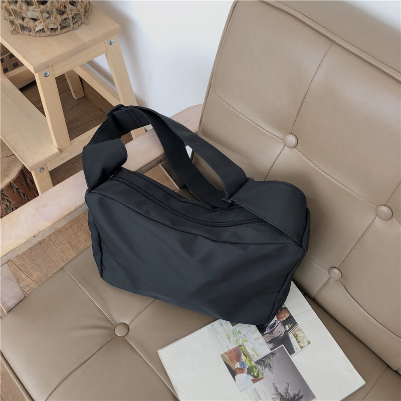 牛津布斜跨可调节包，内有笔插隔层,厂家直供