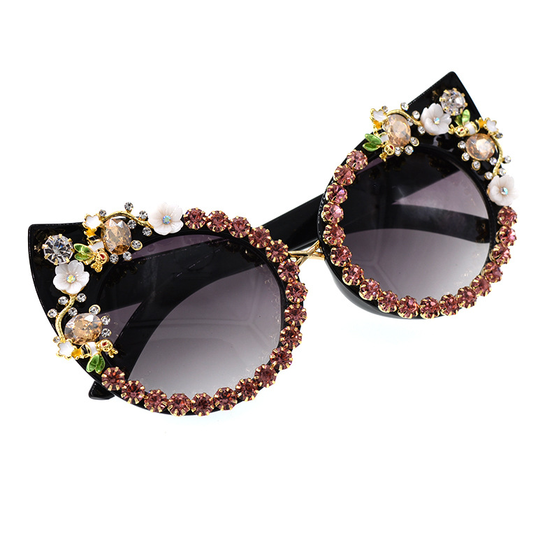 Fashion New  Personality Korean  Diamond Cat Eyes Uv Protection Fashion Wild Carved Baroque Sunglasses Sunglasses Nihaojewelry Wholesale display picture 12