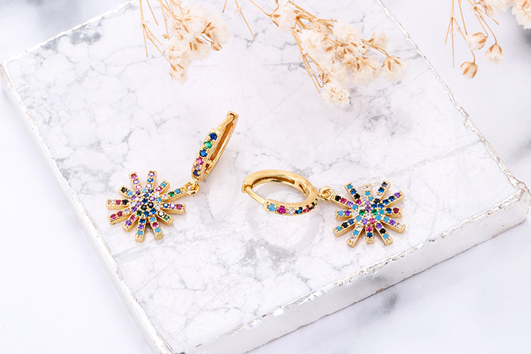 10g Weight Zircon Inlay Material Earrings Classification Housewarming, Anniversary, Business, Wedding, Travel, Birthday, Festival Occasion Copper Material Geometric Pattern Women'S Gender Plating Design Fashion Style Copper Plating Geometric Zircon 16