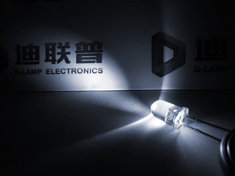 F5 round head 8000K white light shine-2