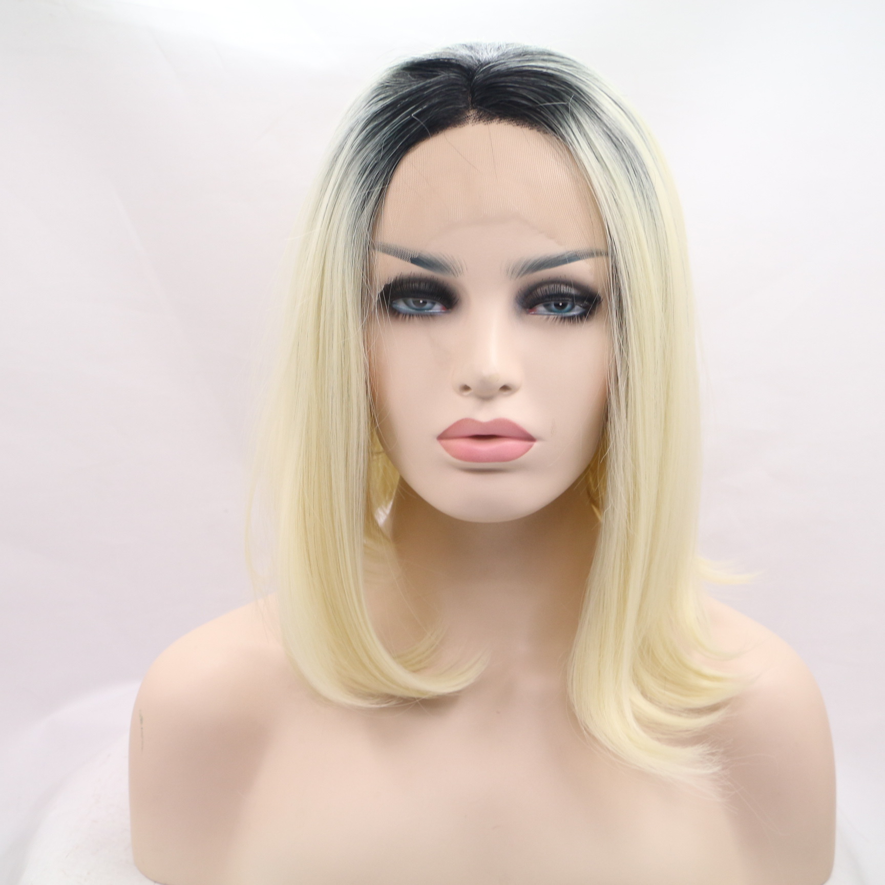 Comercio exterior Europa y América fibra química pelucas mujeres arroz blanco gradiente cabello corto recto personalidad de alta temperatura seda cubierta al por mayor