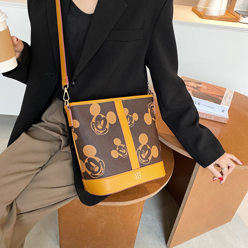 Manufactor Direct selling Autumn new pattern printing Versatile fashion One shoulder Diagonal lady Small square package