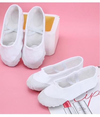 Children's dance shoes, ballet shoes, body dance shoes, ethnic men's and women's yoga shoes, practice shoes, cat claw gymnastics shoes factory