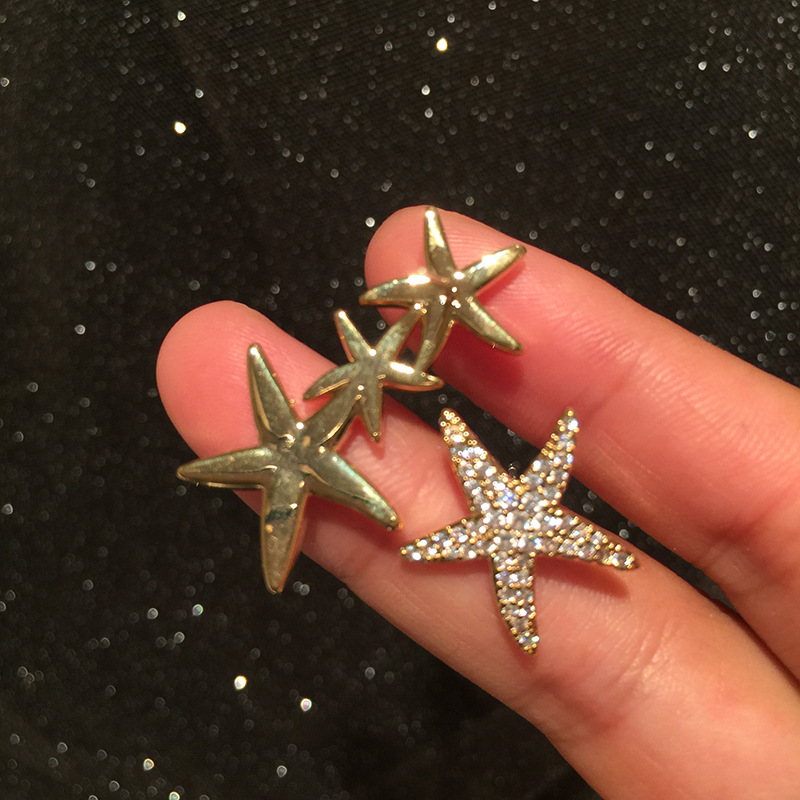 Asymmetrical Star Earrings Holiday Style Five-pointed Star S925 Silver Needle Compact Golden Starfish Earrings Wholesale Nihaojewelry display picture 2