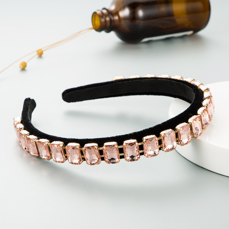 Korean Fashion Claw Chain Black Gold Velvet Headband display picture 8