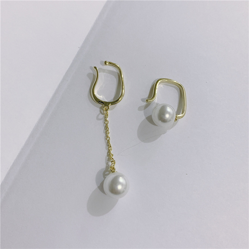 Fashion Earrings Female Pearl Tassel Asymmetric Earrings display picture 9