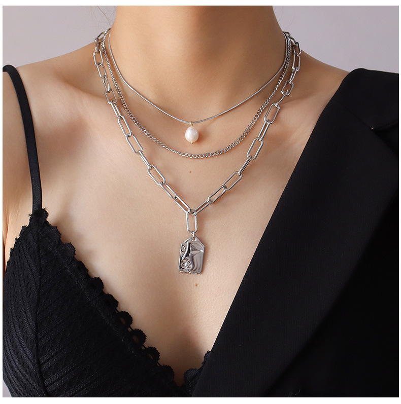 Fashion All-match  Three-layer Irregular Freshwater Necklace display picture 3