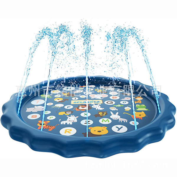 Travel toy play in water