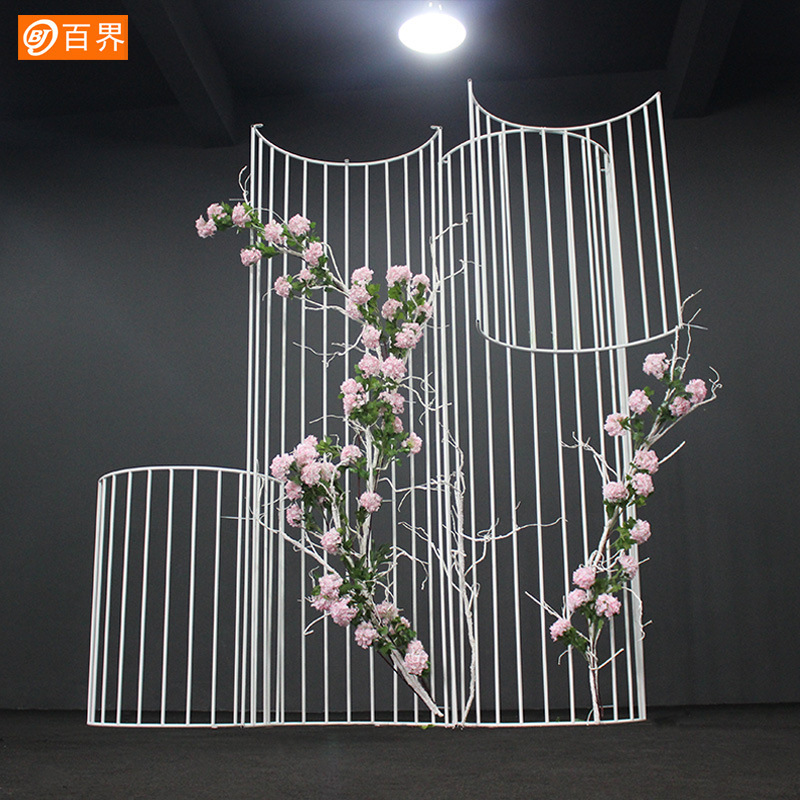 百界新款婚庆道具铁艺线条半圆屏风婚礼舞台背景橱窗场景布置摆件