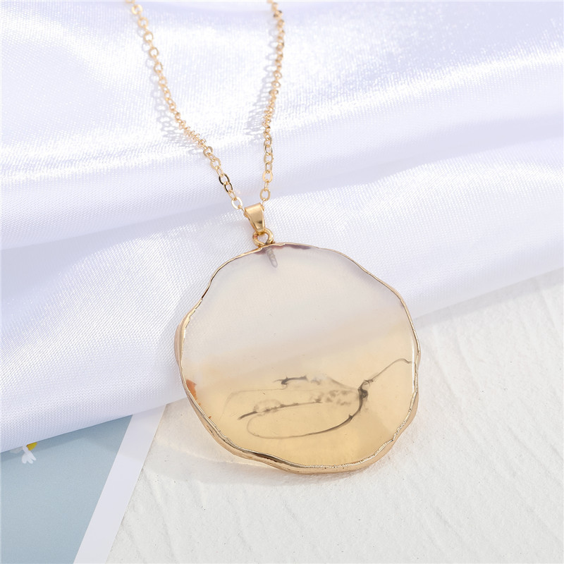 exaggerated personality imitation agate rough resin necklace