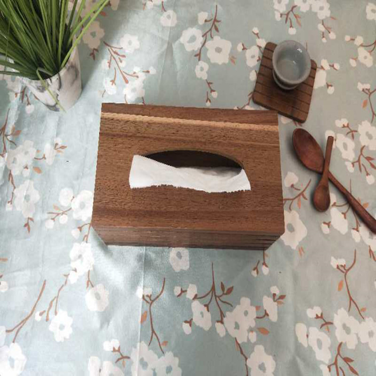 Caja de pañuelos de madera maciza de estilo europeo caja de pañuelos de sala de estar de lujo ligero al por mayor caja de pañuelos simple chino caja de almacenamiento de madera de hotel