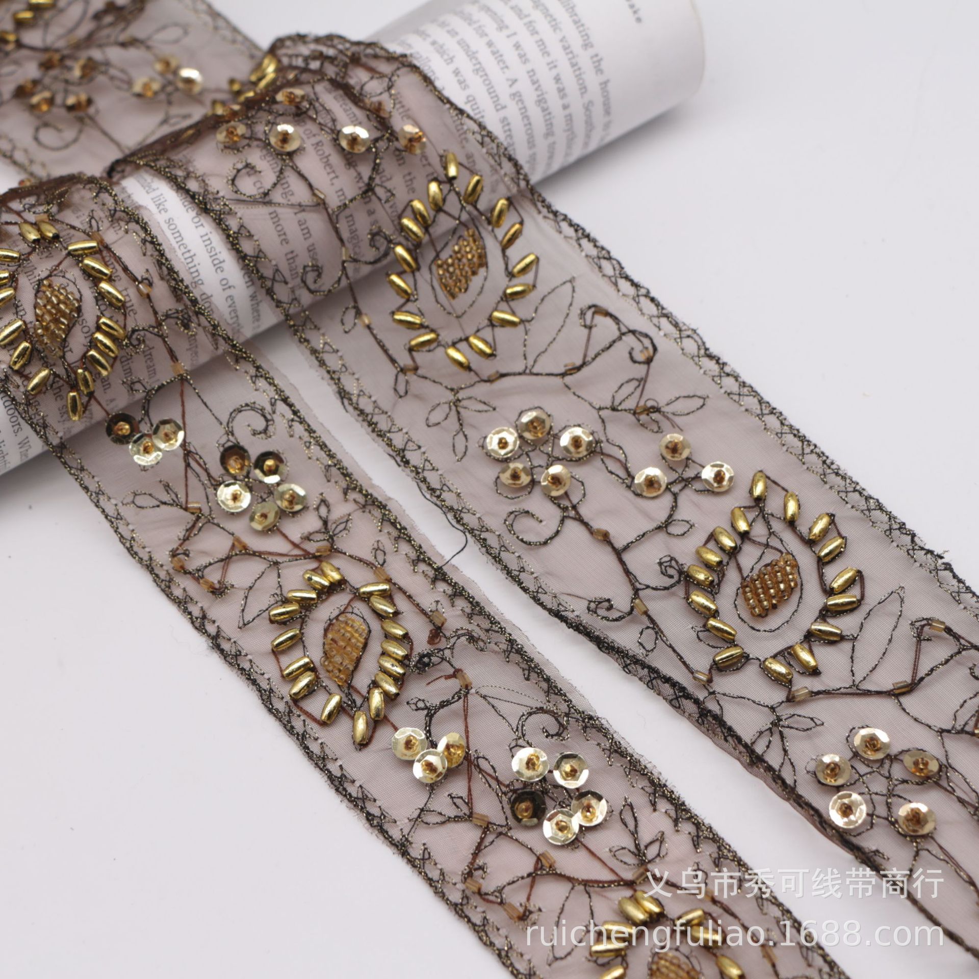 厂家直销现货经典款手工钉珠花边复古民族风古铜绣花织带服装辅料