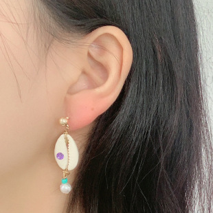 7g Weight Earrings Classification Wedding, Travel, Birthday, Festival Occasion Flower Pattern Women'S Gender Vintage Style Style Gold Color Fashion Resin Flower Earrings 4