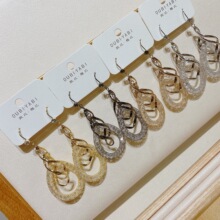 欧比雅比新款甜美网红螺纹款时尚气质个性夸张韩风耳环8635