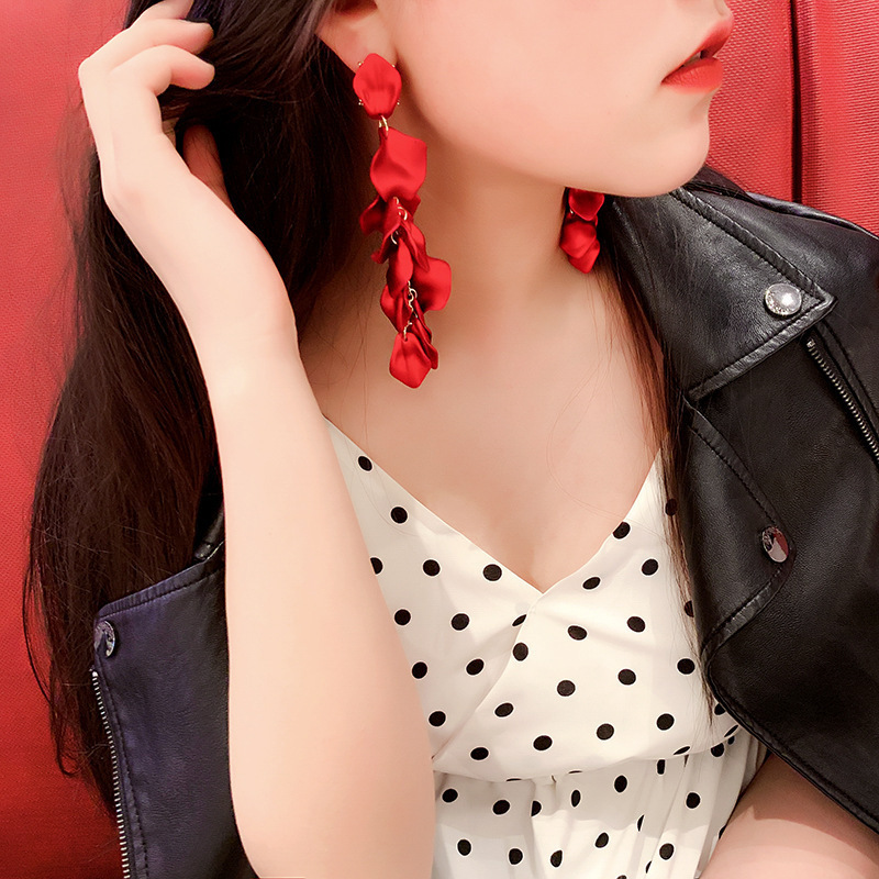 Fashion Geometric Leaf Plating Alloy Drop Earrings display picture 2