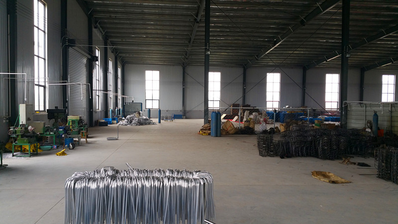 2742111367_307135224